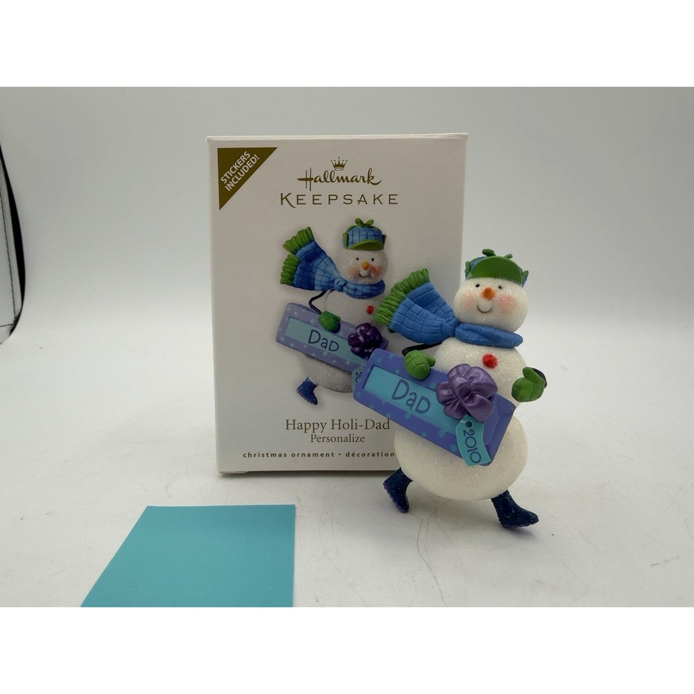 👨👧🎄 Hallmark Keepsake "Happy Holi‑Dad" Personalize Ornament–2010 🎄👨👧 NOS
